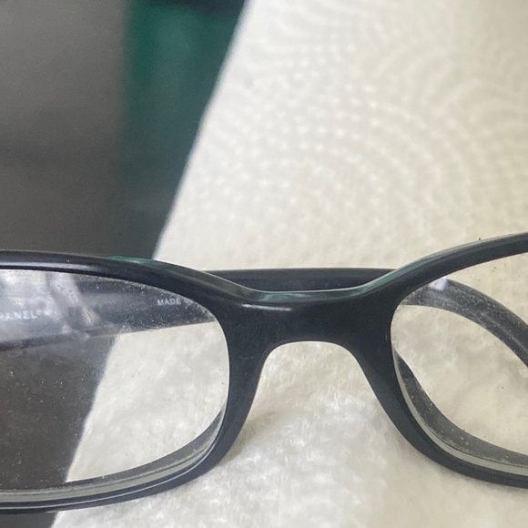 Channel Eyeglasses frames - Picture 5 of 5